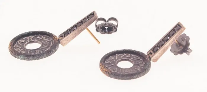 PENDIENTE LONG BALI NEGRO